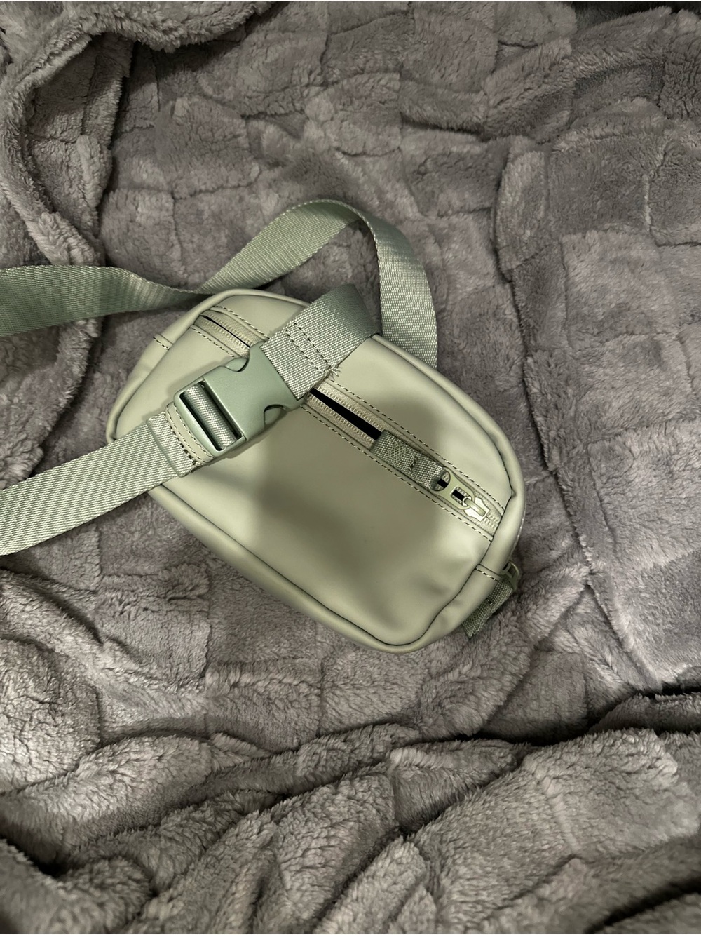 Mint Green Faux Leather Belt Bag - Picture 3 of 10